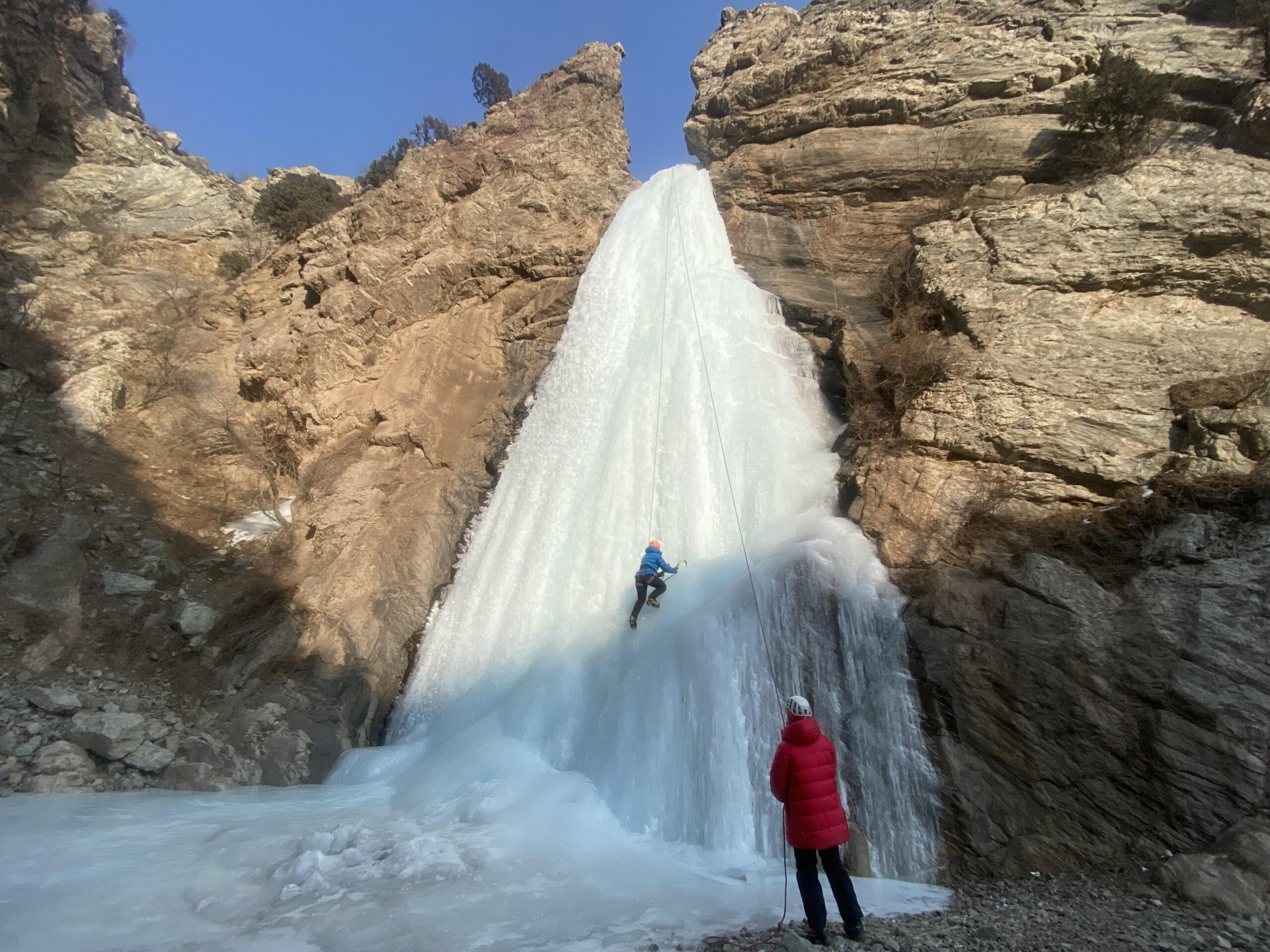 ICE CLIMBING EXPEDITION GOBI DESERT